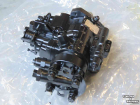 Tractor Versatile Brandstofpomp NewH /Versatile 9030E  /9030V Parts nr:87801507R