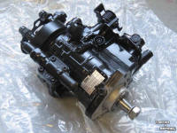 Tractor Versatile Brandstofpomp NewH /Versatile 9030E  /9030V Parts nr:87801507R