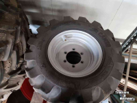 Other transport and industrial equipment and accessories Manitou 2 sets luchtbanden 7.00-12 & 12.5/80 R18