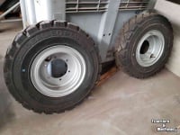 Other transport and industrial equipment and accessories Manitou 2 sets luchtbanden 7.00-12 & 12.5/80 R18