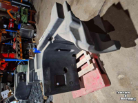 Used parts for tractors Fendt Dieseltank 800 scr