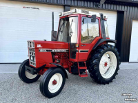 Tractor International 685