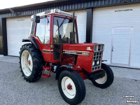 Tractor International 685