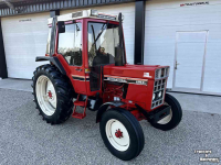 Tractor International 685