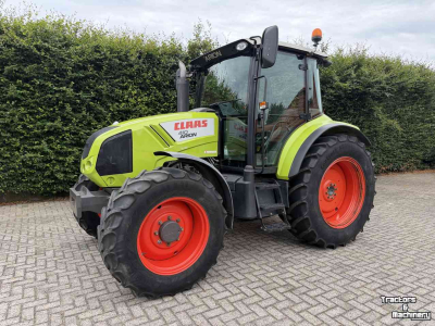 Tractor Claas Arion 410
