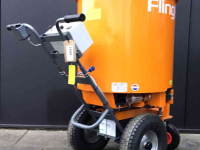 Sawdust spreader for boxes Flingk SE250