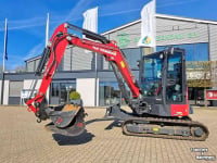 Excavator tracks Yanmar ViO38-7