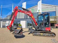 Excavator tracks Yanmar ViO38-7