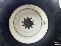 Wheels, Tyres, Rims & Dual spacers Trelleborg Set TM900  800/70R38 op velg asgat 280/335/10gaats  48mm