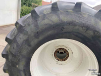 Wheels, Tyres, Rims & Dual spacers Vredestein banden set  650/85R38 & 600/70R30 breedspoor !