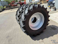 Wheels, Tyres, Rims & Dual spacers BKT Set demo wielen BKT 540x65R28 velg klasse 3
