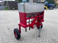 Other tree cultivation equipment and accessories  Elco rijenstrooier boomkwekerij gebruikt