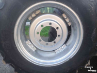 Wheels, Tyres, Rims & Dual spacers BKT 600/65R38 - 380/85R28
