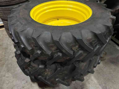 Wheels, Tyres, Rims & Dual spacers  380/90R46  &  380/85R30
