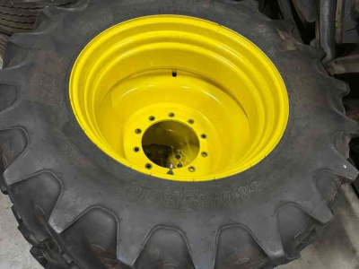 Wheels, Tyres, Rims & Dual spacers  380/90R46  &  380/85R30