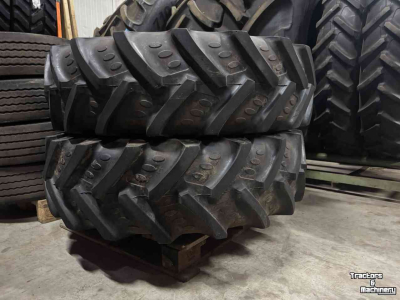 Wheels, Tyres, Rims & Dual spacers  380/90R46  &  380/85R30