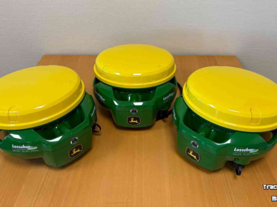 GPS steering systems and attachments John Deere StarFire 7500