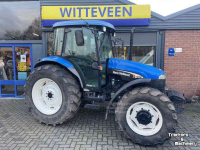 Tractor New Holland TD95D
