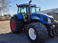 Tractor New Holland TVT 145 Met Fronthef, Motor defect