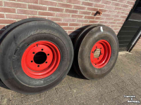 Tractor Fendt 100 en 300 seie