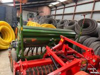 Seed drill Amazone D9-30 Zaaimachine