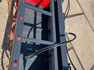 Front-end loader bucket / Front loader bucket  GRONDBAK GRIJPBAK GRIJPER 180 CM EURO MULTIBAK PELIKAANBAK