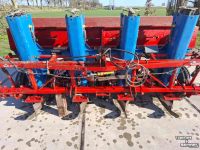 Potato planter Gruse Bekerpootmachine