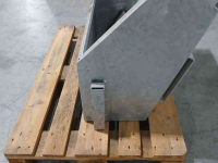 Other livestock equipment and accessories Brouwers waterbak wand bevesteging