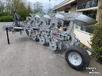 Ploughs Kramer ERMO 4 schaar onland in de veur