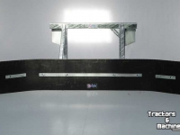 Other silage equipment and accessories Qmac Modulo Rubber feed scraper 2700mm 270cm hookup Mailleux