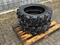 Wheels, Tyres, Rims & Dual spacers Good Year 260/70R20 banden
