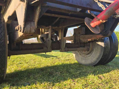 Agricultural wagon  Balenwagen / Platte wagen / landbouwaanhanger
