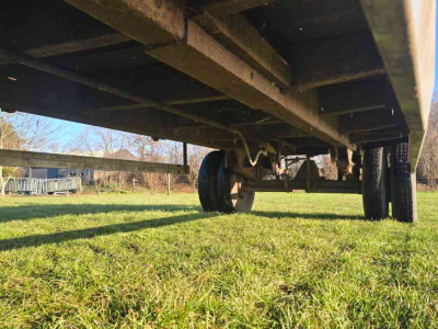 Agricultural wagon  Balenwagen / Platte wagen / landbouwaanhanger