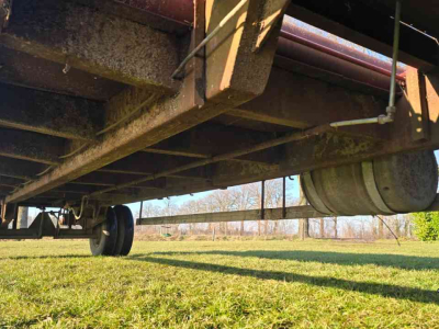 Agricultural wagon  Balenwagen / Platte wagen / landbouwaanhanger