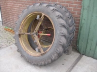 Wheels, Tyres, Rims & Dual spacers Molcon 11-36