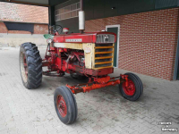 Tractor International Farmall 560