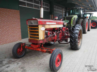 Tractor International Farmall 560