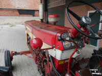 Tractor International Farmall 560