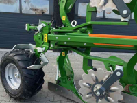Ploughs Amazone 4 schaar vario ploeg  cayros XMS V