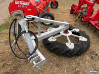 Feed sweeper wheel  Voerschuifband