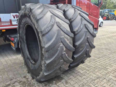 Wheels, Tyres, Rims & Dual spacers Vredestein 710/75R38 Traxion XXL banden 9/19mm