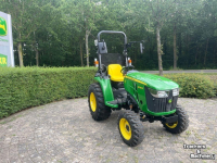 Small-track Tractor John Deere 3038E