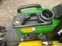 Small-track Tractor John Deere 3038E