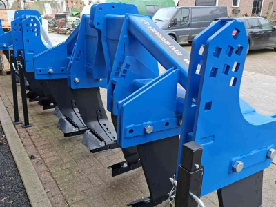 Deep subsoiler Overum Evogrubber 3.0 / Paragrubber
