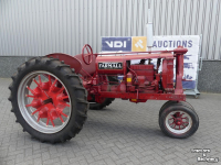 Oldtimers  Mc Cormick Farmall F12