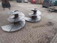Diverse used spare-parts  vijzels oplassen