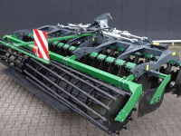 Disc harrow Awemak Ozyrys Schijveneg groenbemester bewerken