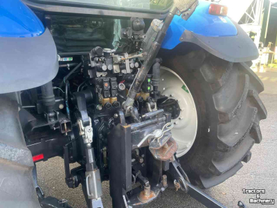 Tractor New Holland tm 120