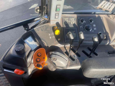 Tractor New Holland tm 120