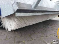 Sweeper  Veegmachine 240 cm